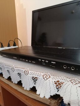 DVD přehrávač Hyundai DV5H835 USB, SD, HDMI, S-Video, SCART - 3