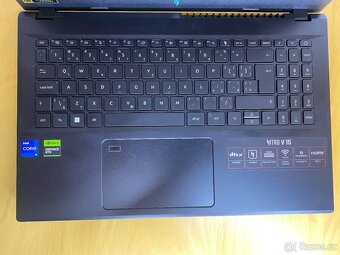 Zánovní herní notebook Acer Nitro V 15 - Skvělý stav, v záru - 3
