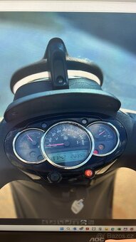 Piaggio Beverly 300 Police - 3