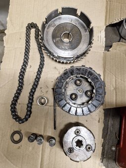 Spojka jawa pérák kompletní - 3