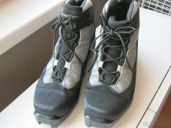 Boty na běžky TECNO Pro vel.42 (8), stélka 26,0cm - 3