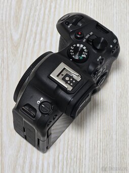 Canon R6 Mark II - 3