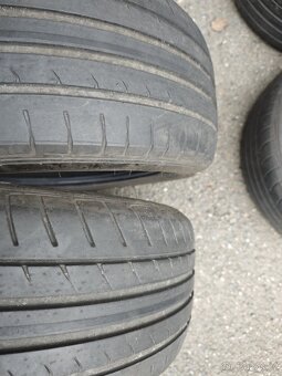 Starší letní gumy Dunlop 205/55 R16 (cena za sadu) - 3