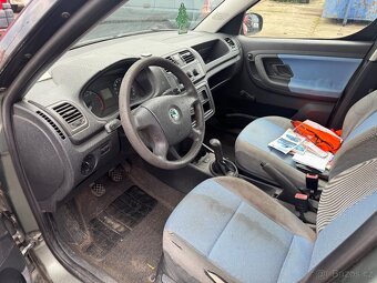 Skoda Roomster na nahradni dily ND - 3