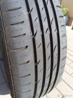 Letní pneu Nexen 195/65/15 + ALU kola - 3