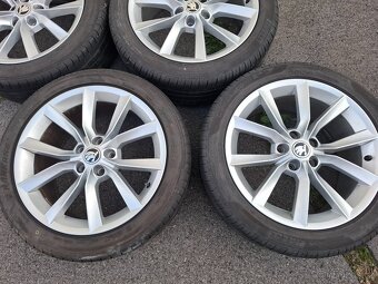 kola 18" 5x112 Skoda Superb Modus pneu 235/45R18 - 3