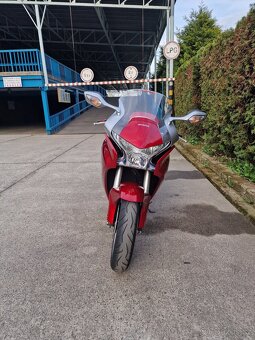 Honda vfr 1200f Jen 20 000 km - 3