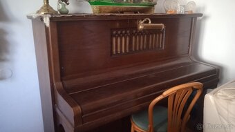 piano August Forster - 3
