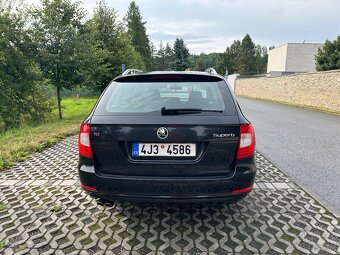 Škoda Superb Combi 2.0 TDI 125 kW 2011 - 3