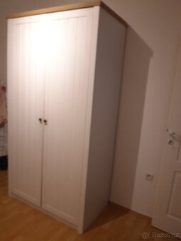 šatní skříň - 3