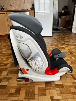 Autosedačka Britax Römer Advansafix III SICT - 3