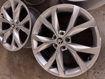 ŠKODA ALU CETUS 5x112 r19 8,0JX19“ ET45 - 3
