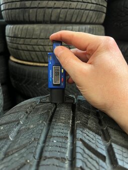 235/55R19 CONTINENTAL zimní pneumatiky 9,5mm - 3