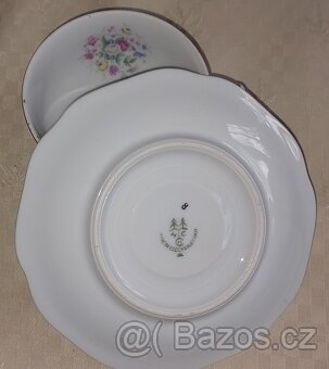 Čajová souprava z karlovarského porcelánu. - 3