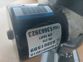 Renault Trafic II , ABS ESP kostka a pumpa - 3