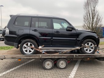 Mitsubishi Pajero 4 - náhradní díly - 3