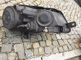 Vw Passat B6 přední světlomet - 3