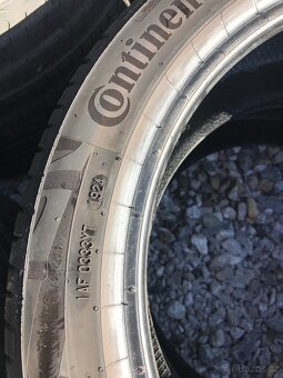 225/45R18 95W UltraContact Continental - 3