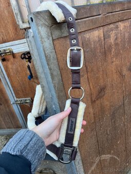 Eskadron ohlávka - 3