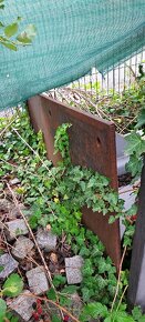 Ocelový podstavec pod reklamy - 3