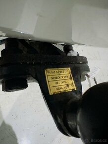 Skoda Octavia 3, 5E, zadni nárazník s PDC + tazni zařízení - 3
