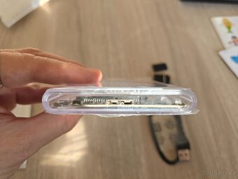 HDD průhledný box 2,5 SATA USB 3 nový + adaptér - 3
