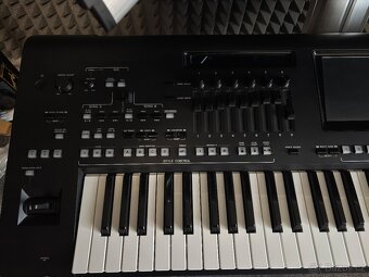 Yamaha Genos – TOP stav - 3