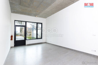 Pronájem obchod a služby, 39 m², Pardubice, ul. Smilova - 3