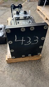 Hydraulické kladivo na bagr 4-7t - 3