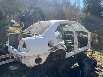 Mitsubishi lancer evo 5 RHD - 3