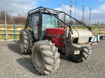 Massey Ferguson 6180 lesní kolový traktor - 3
