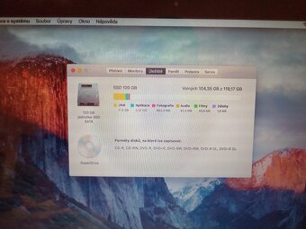 Apple MacBook (13-inch, Late 2008) 2 GB Ram, 120 GB SSD - 3