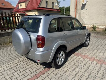 Toyota RAV4 2.0 110kW 2005 135551km 4x4 BEZ KOROZE - 3