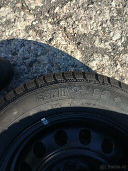 Zimní pneu Sava 165/70 R14 - prodám - 3