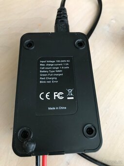 NABÍJEČ NiMH BATERIÍ MH-8S - 3