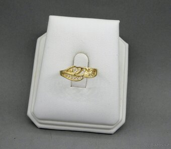 Velmi slušivý zlatý prstýnek - 3