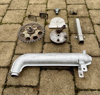 Jawa 50 Jawetta, Stadion - díly - 3