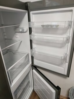 Lednička kombinovaná Indesit - 3