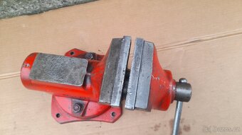 Kvalitní svěrák York 125 mm - 3