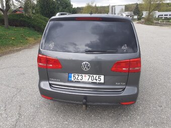 Volkswagen Touran 2.0 TDI DSG - 3