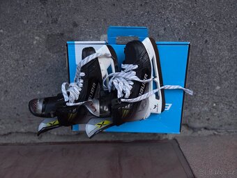 Hokejové brusle Bauer Vapor Hyperlite 2. - 3