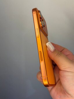 iPhone 17 Pro 256 Gb Cosmic Orange - 3