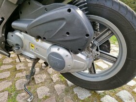 Aprilia Sportcity 250 - 3