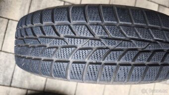 Zimní pneu 175/65 R15 s disky Toyota Yaris III - 3