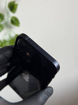 iPhone 12 256GB černý - 100% baterie - 3