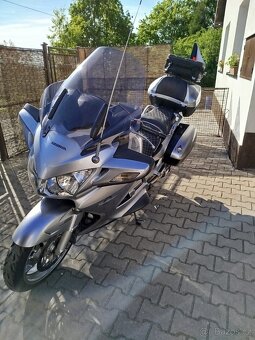 Honda pan european st 1300 - 3