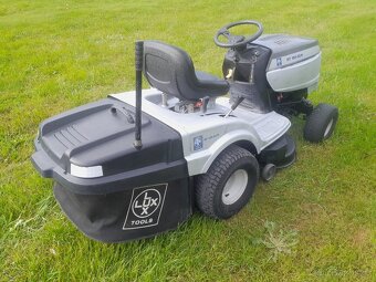 ZAHRADNI TRAKTOR 15.5 HP - 3