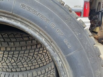 Pneu Vraník 235/65 r17 - 3