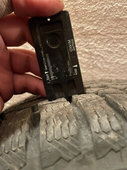 Prodám zimní kola Nokian 175/65 R14 82T - 3