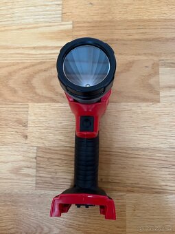 Lampa Milwaukee M18 - 3